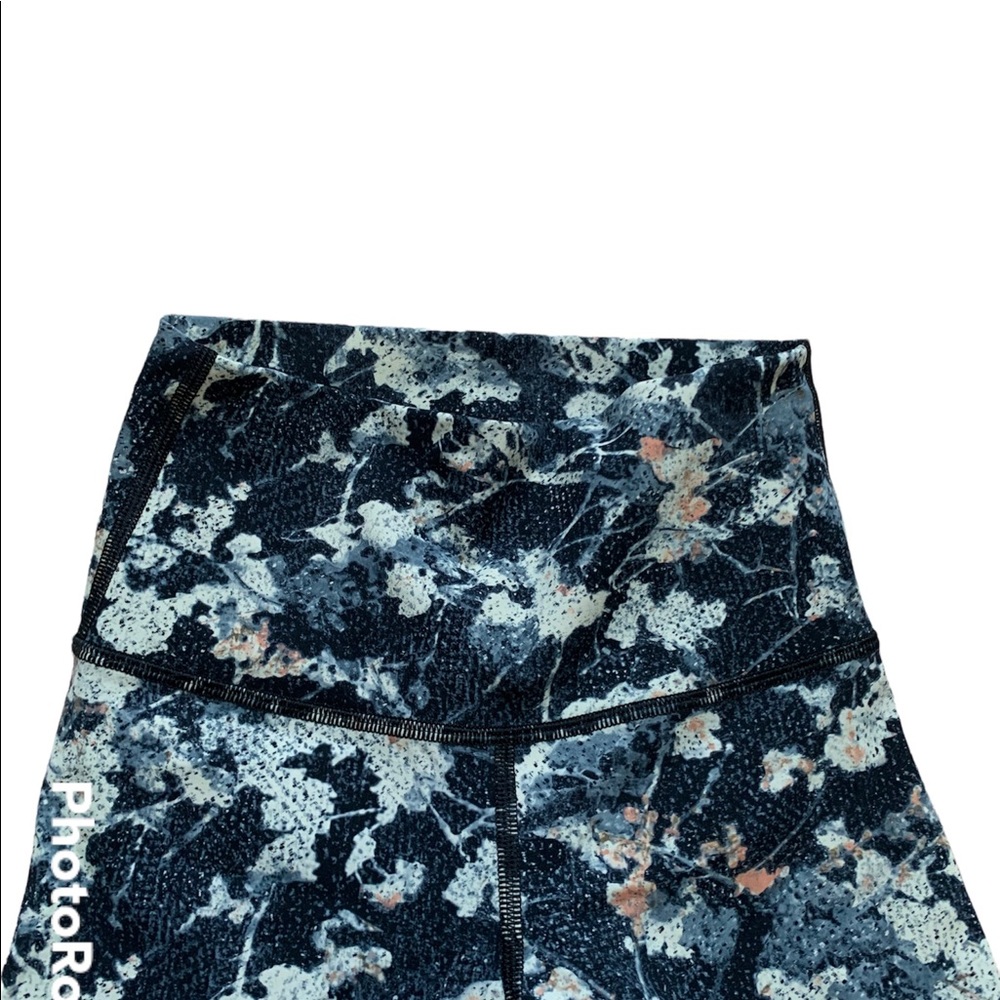 Lulu lemon flower leggings